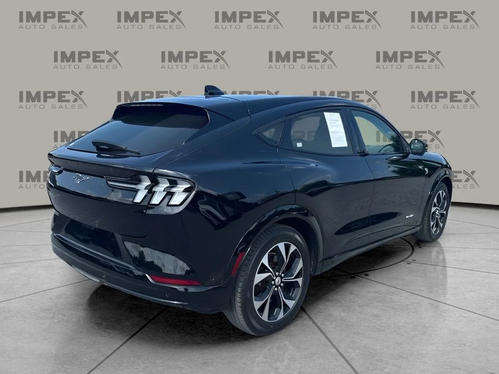 Used 2023 Black Ford Premium image 5