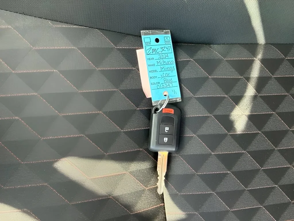 Used 2024  Mitsubishi ES image 27