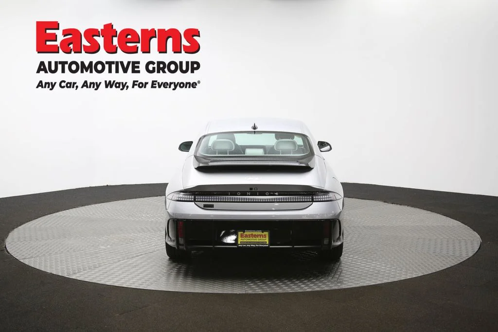 Used 2023 Silver Hyundai SEL image 36