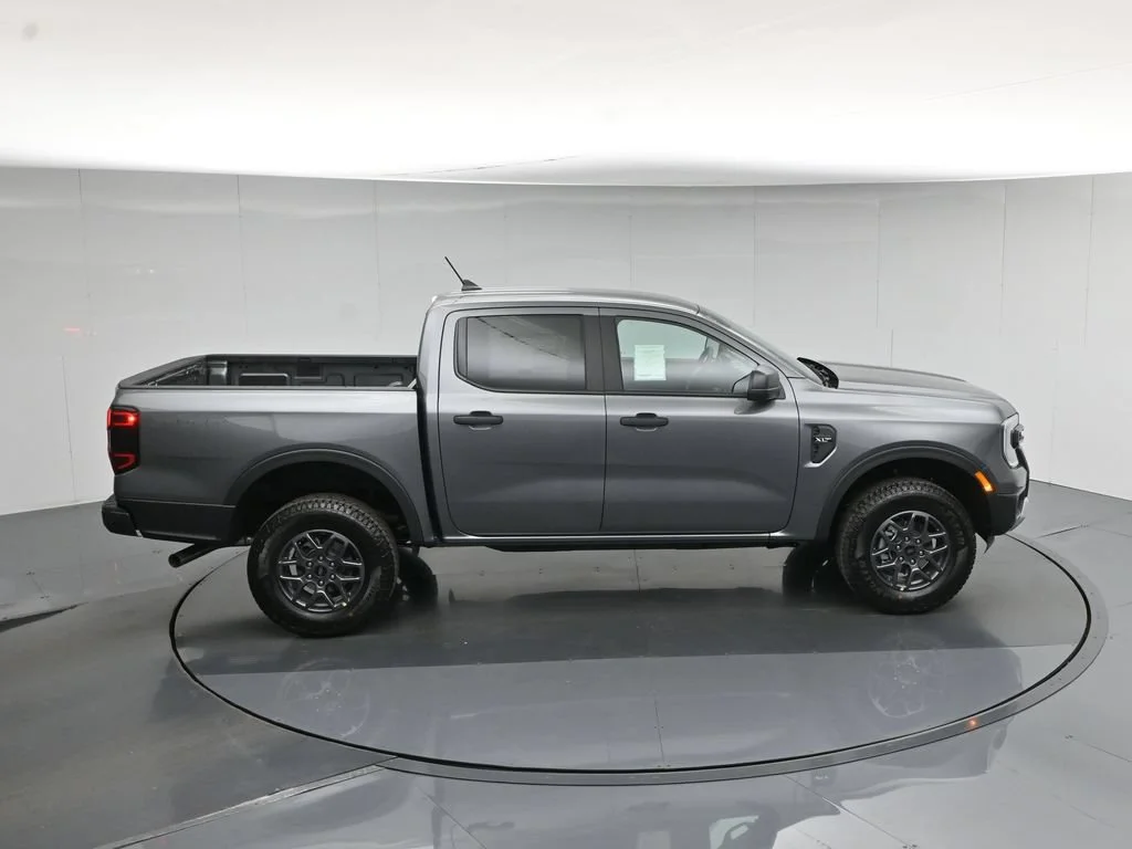 New 2026 Carbonized Gray Metallic Ford XLT image 36