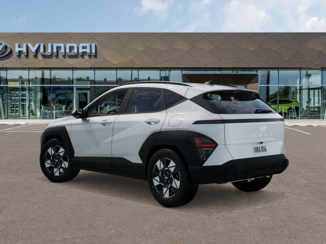 Used 2025 Atlas White Hyundai SEL image 9