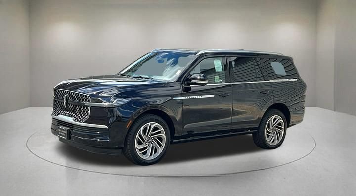 New 2026 Black Lincoln Reserve image 2