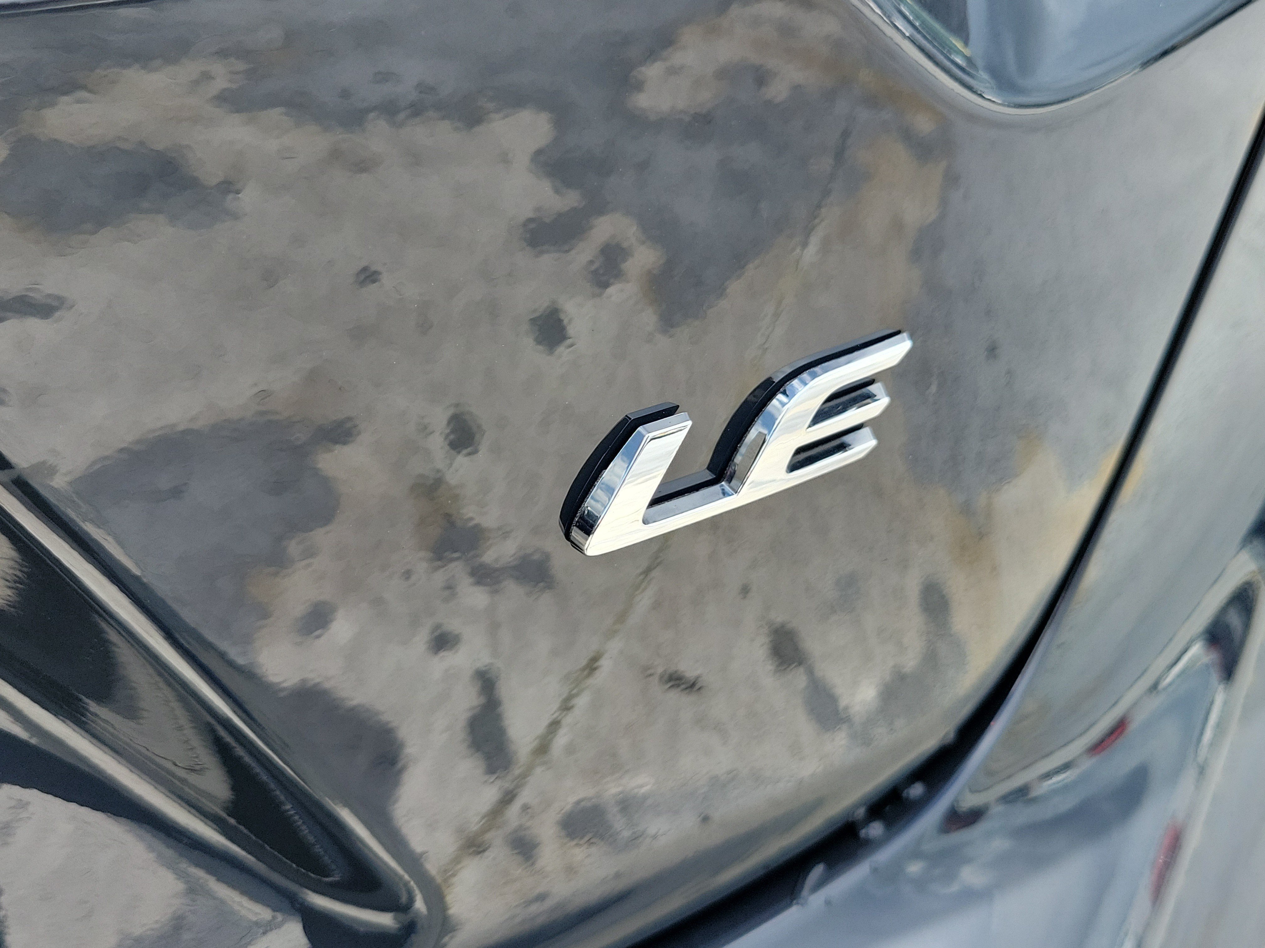 Used 2025 Underground/Mid Blk Met Toyota LE image 8