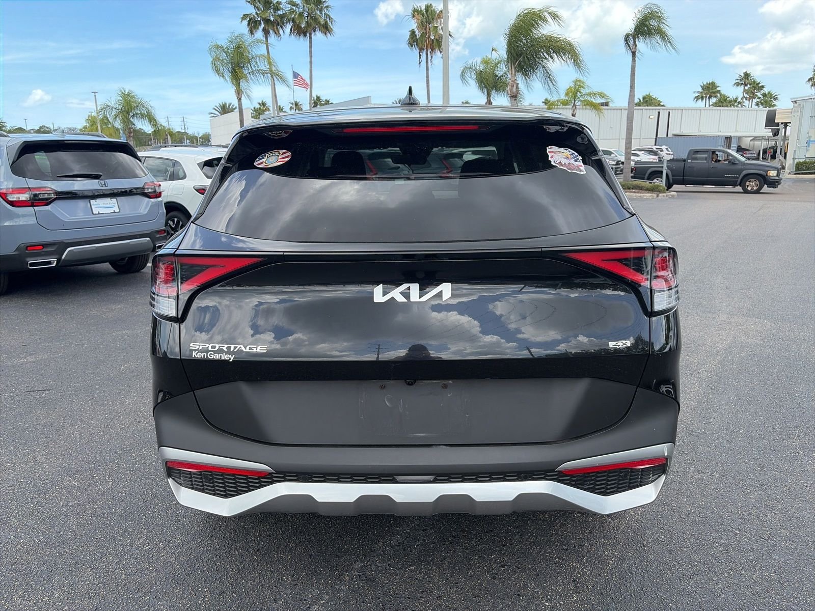 Used 2024 Black Kia LX image 6