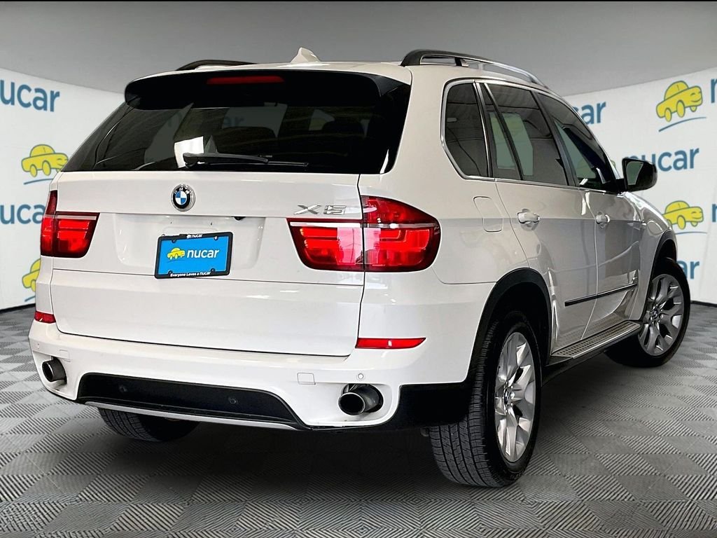 Used 2013 Alpine White BMW xDrive35i image 6