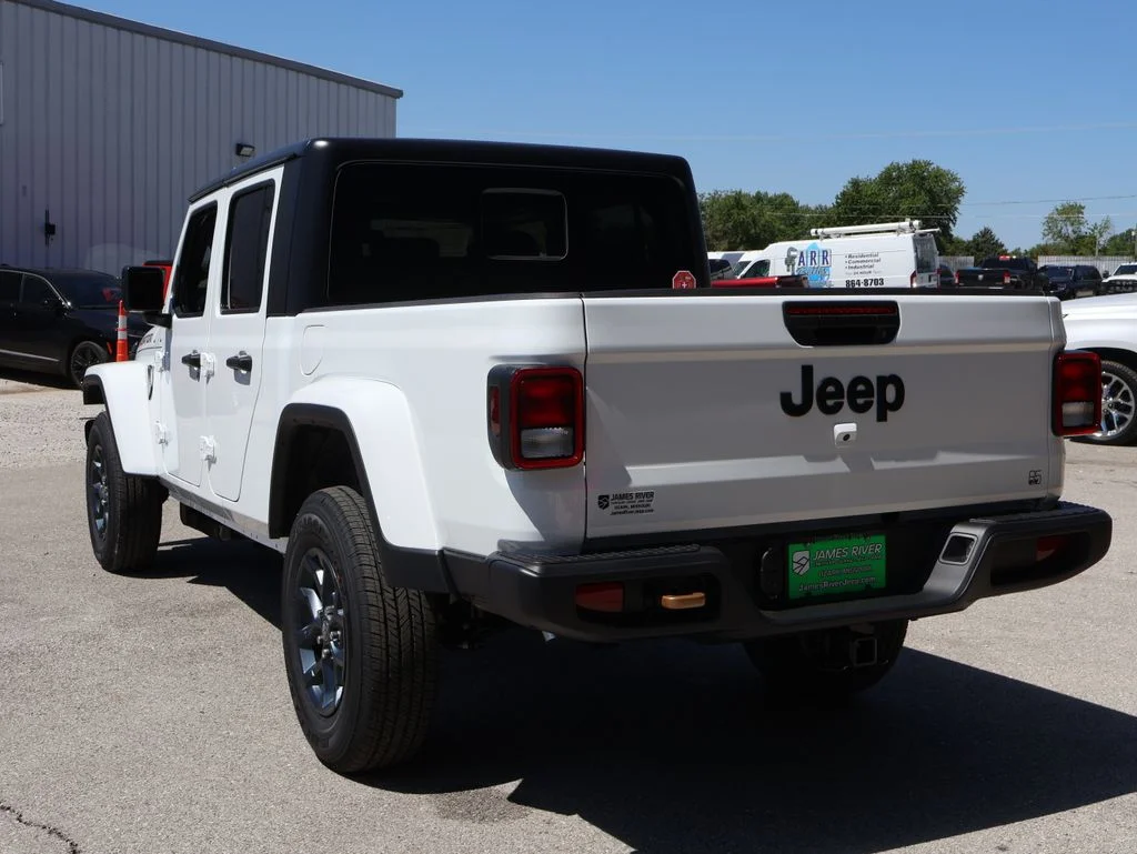 New 2026 Bright White Clear-Coat Exterior Paint Jeep 85th Anniversary Edition image 3