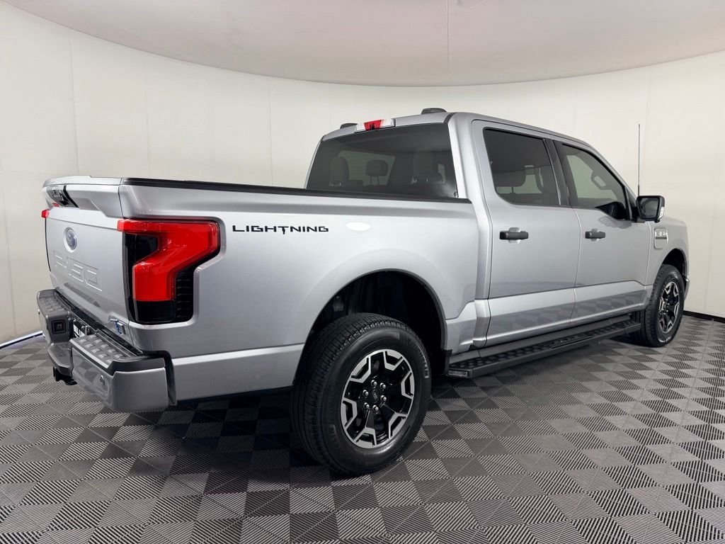 Certified Used 2023 Silver Ford XLT image 8