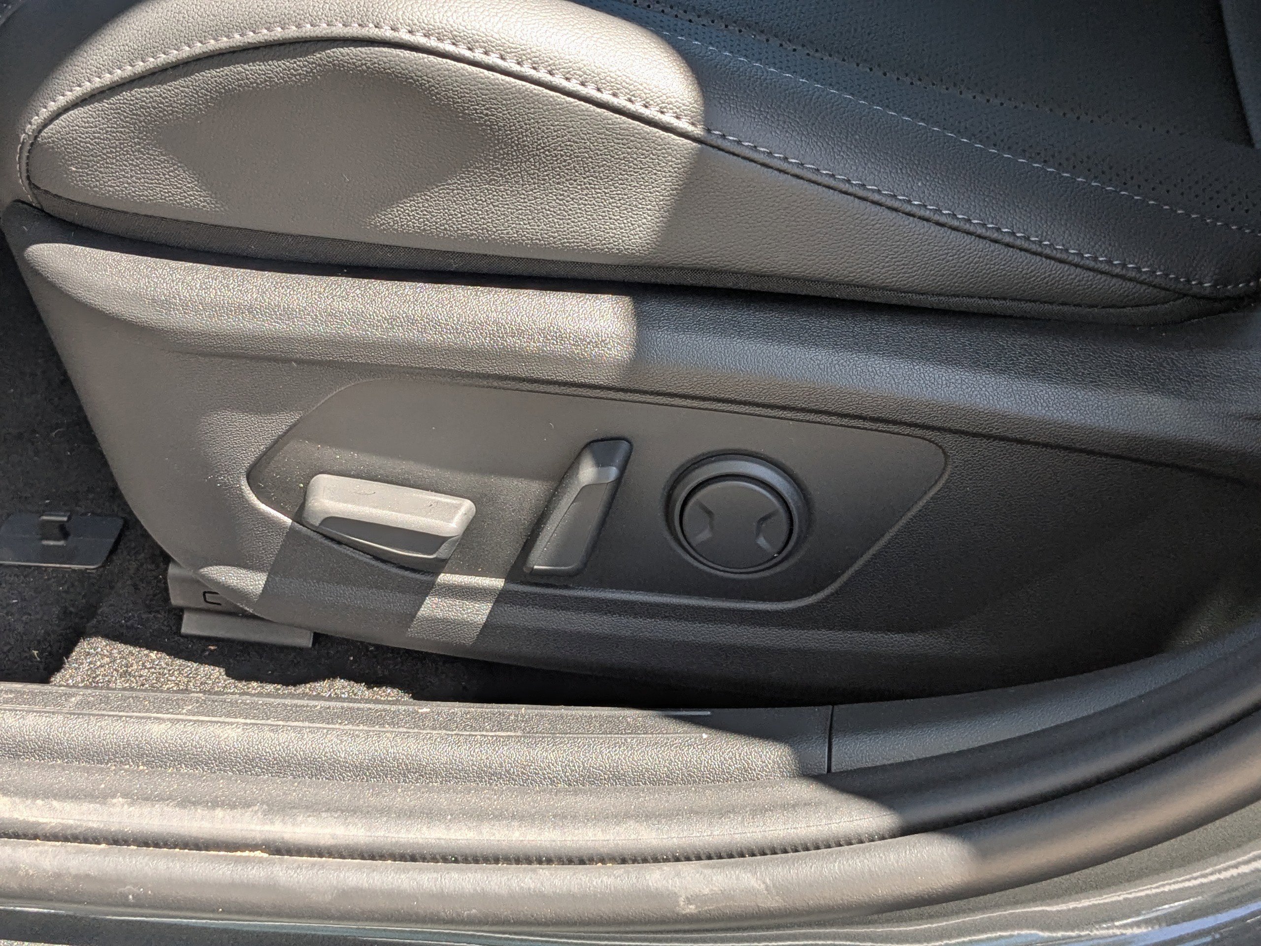 New 2026 Amazon Gray Hyundai Limited image 21
