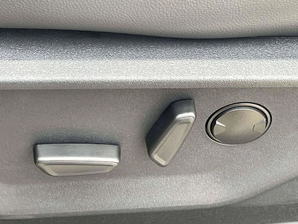New 2026 Avalanche Ford F-250® Lariat® image 14