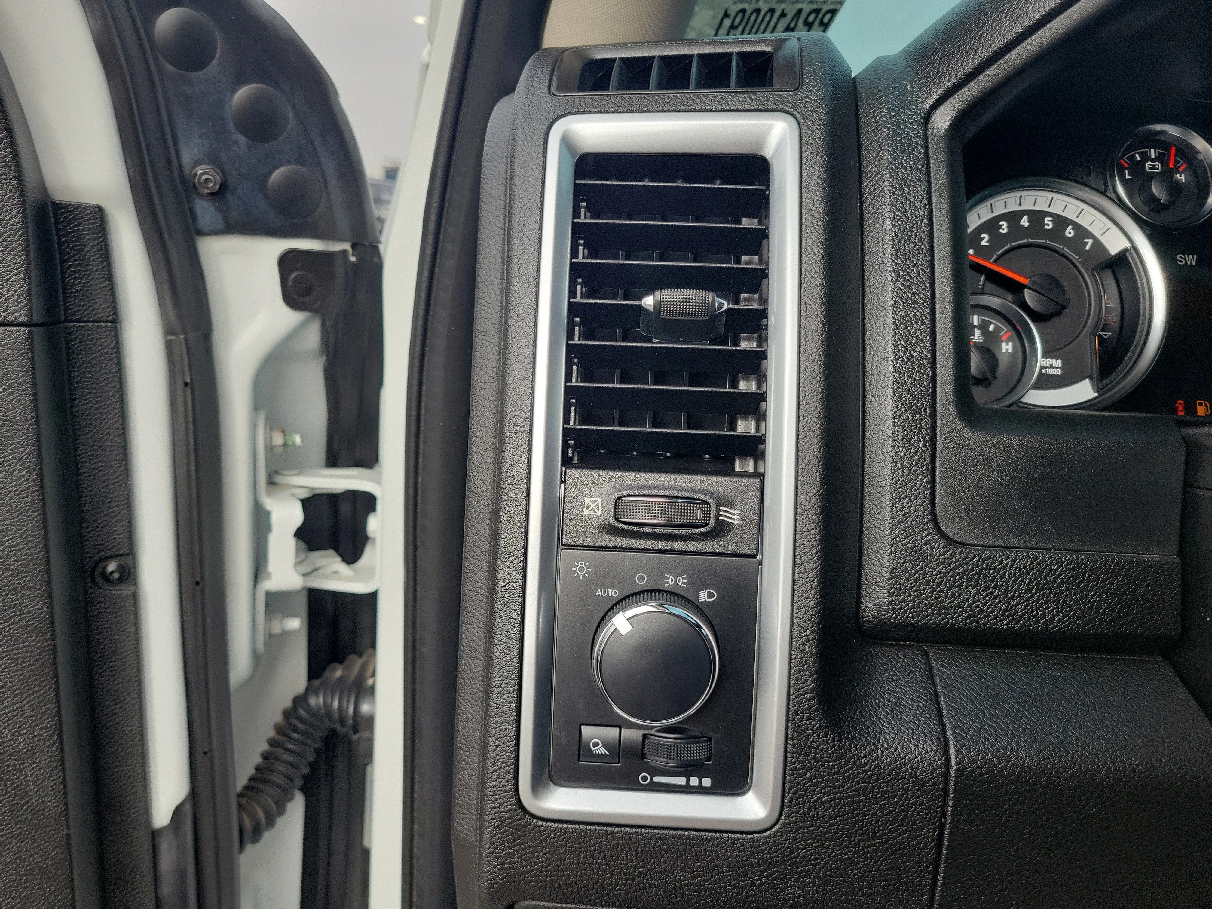 Certified Used 2022 White Ram SLT image 26