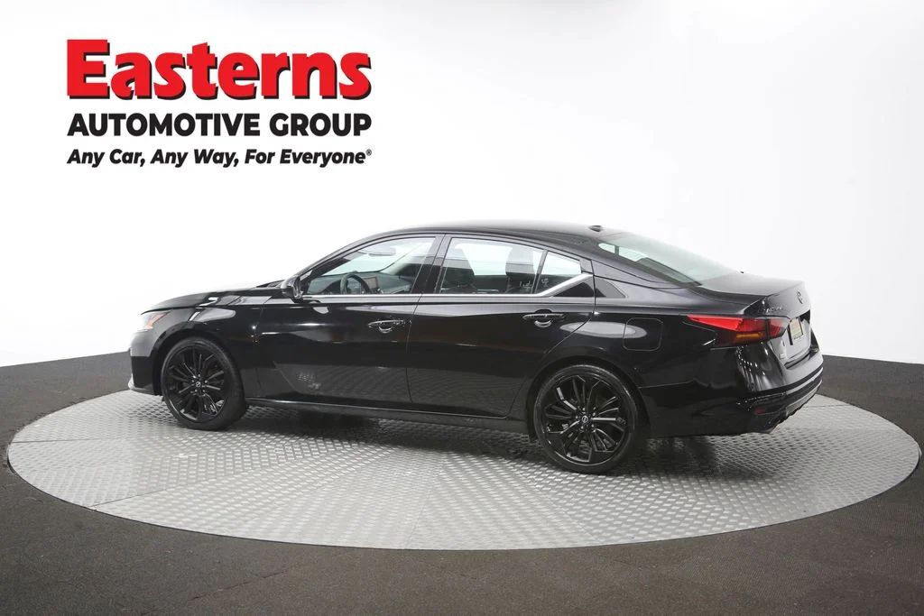 Used 2024 Black Nissan 2.5 SR image 63