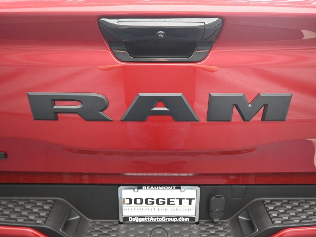 New 2026 Molten Red Pearl-Coat Exterior Paint RAM Laramie image 29