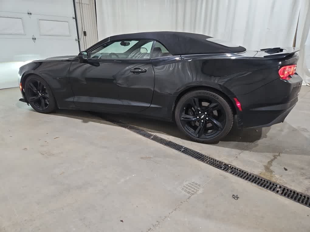 Used 2019 Black Chevrolet 2SS image 3