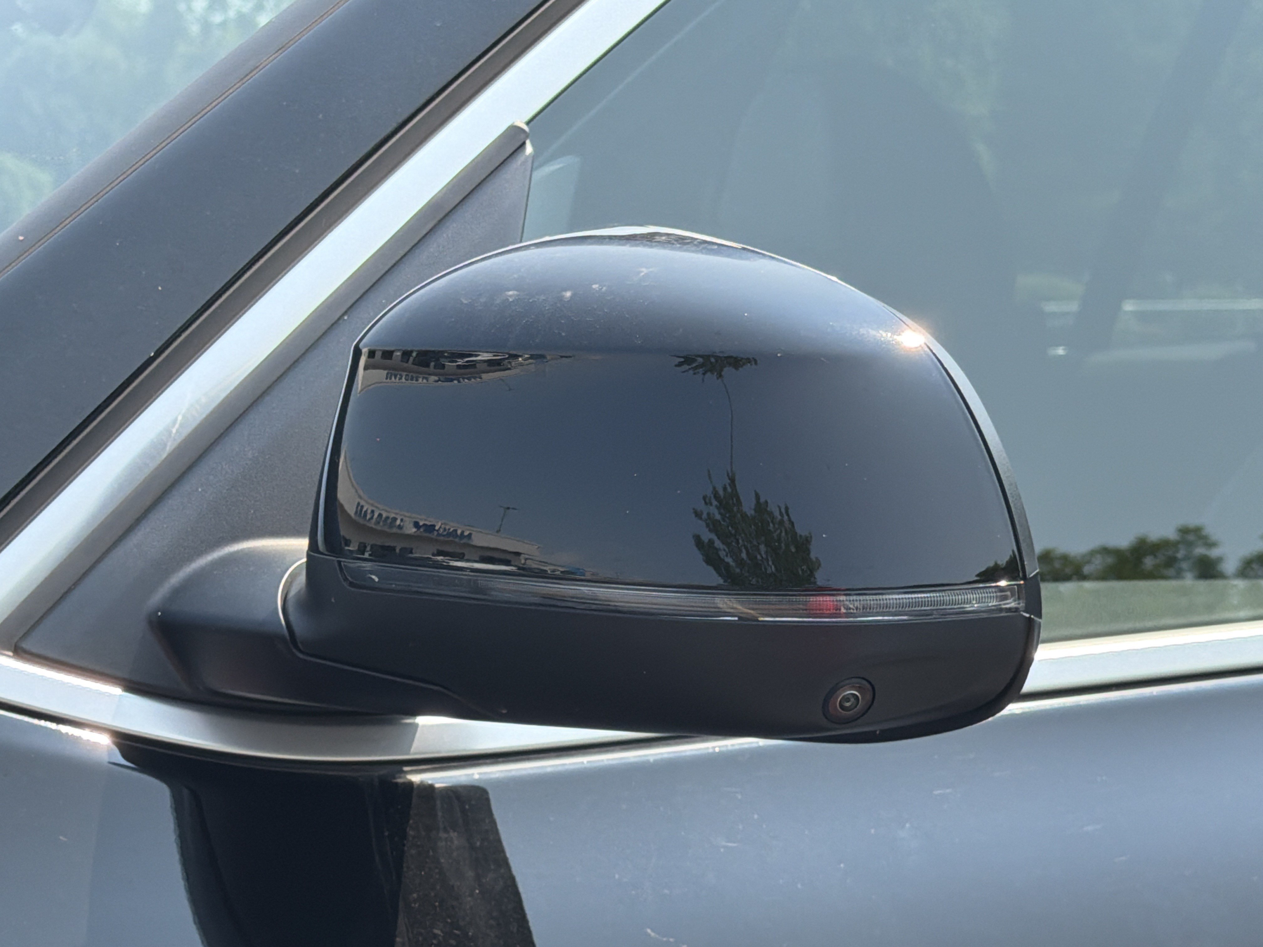 Used 2024 Jet Black BMW sDrive30i image 33