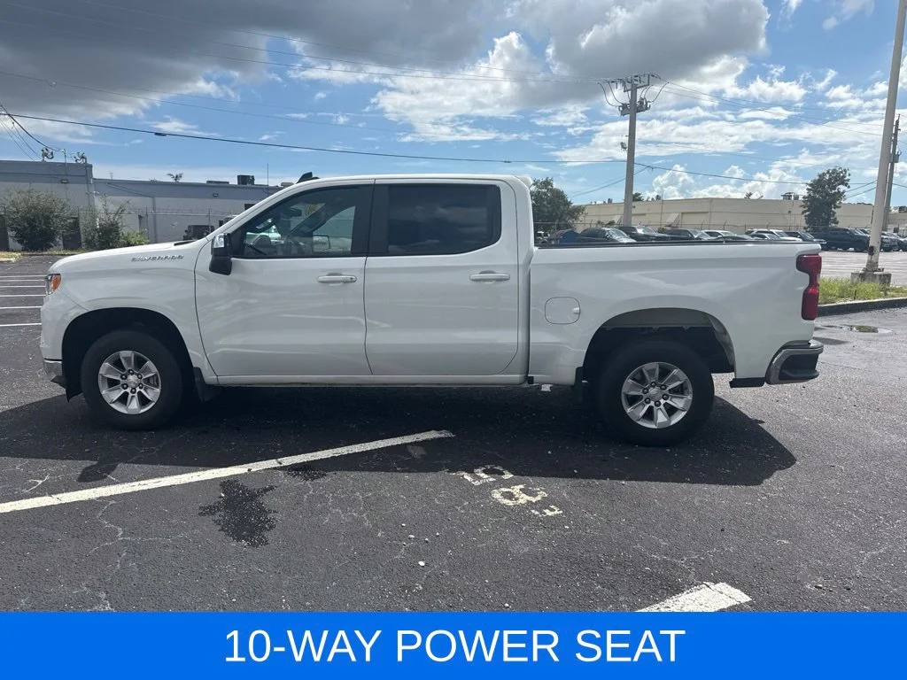 Used 2025 Summit White Chevrolet LT image 8