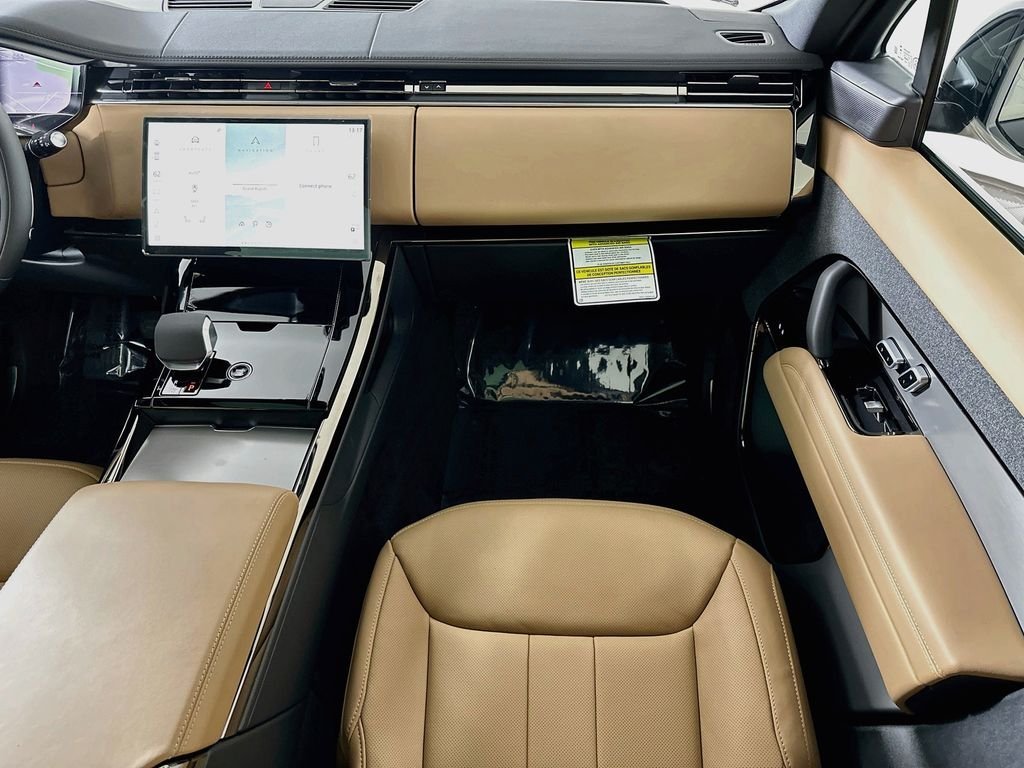 New 2027 Santorini Black LAND ROVER  image 27