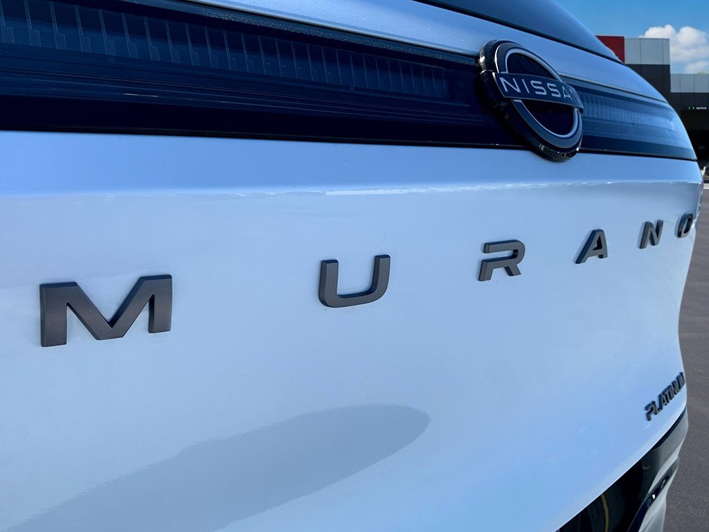 New 2026 Everest White Pearl Tricoat/Super Black Nissan Platinum image 10