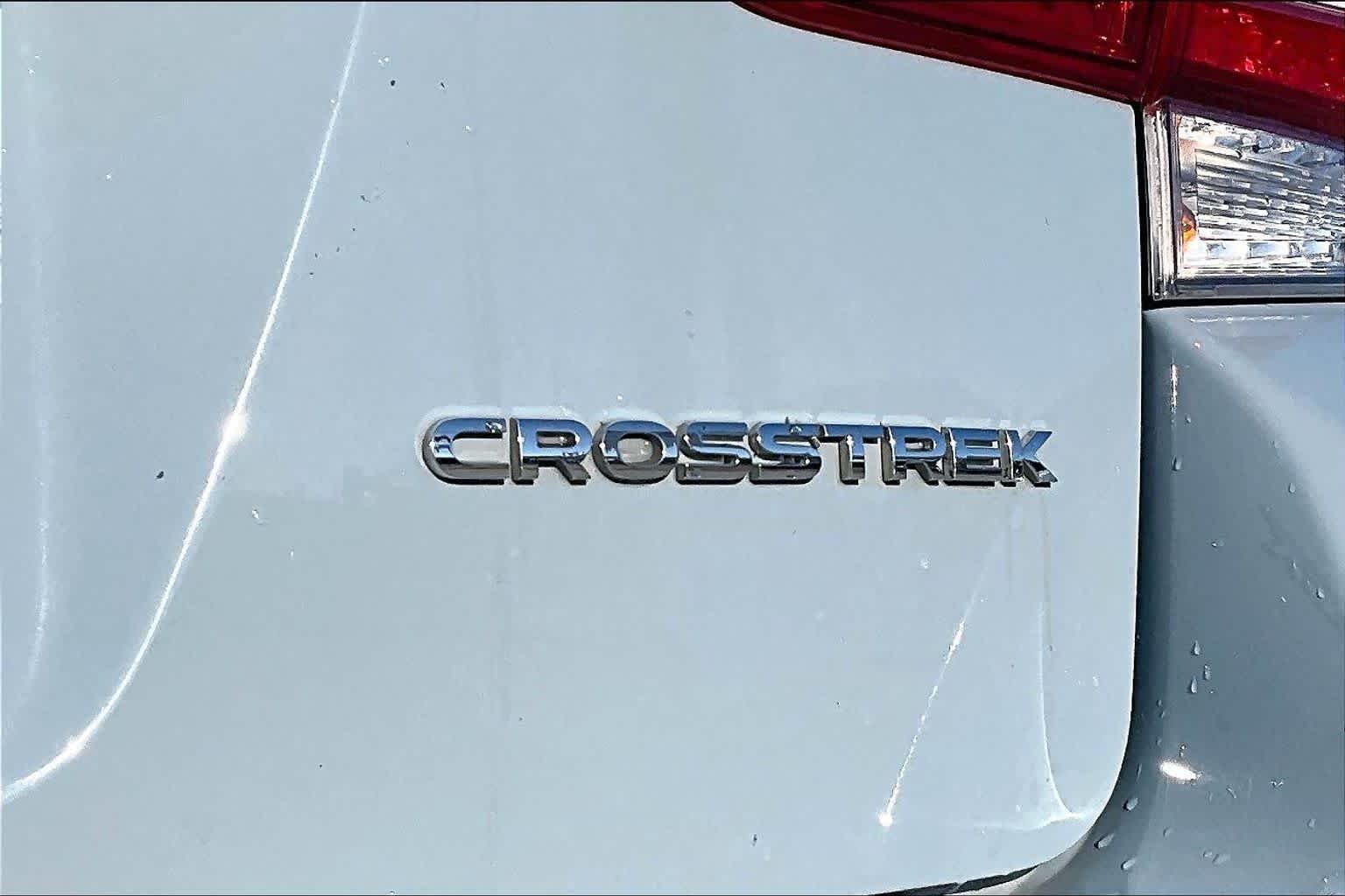 Used 2019 Cool Gray Khaki Subaru Limited image 10