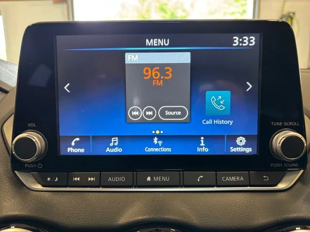 Used 2023 Gray Nissan SV image 19