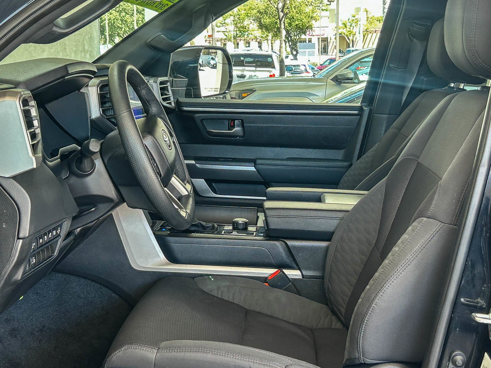 2025 Toyota Sequoia SR5 - Photo 17