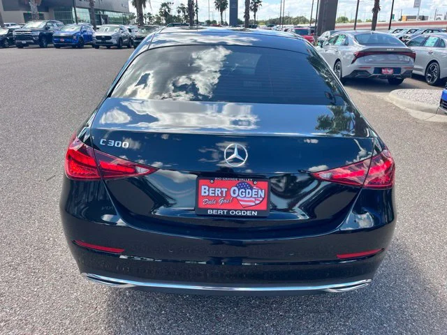 Used 2024  Mercedes-Benz C 300 image 5