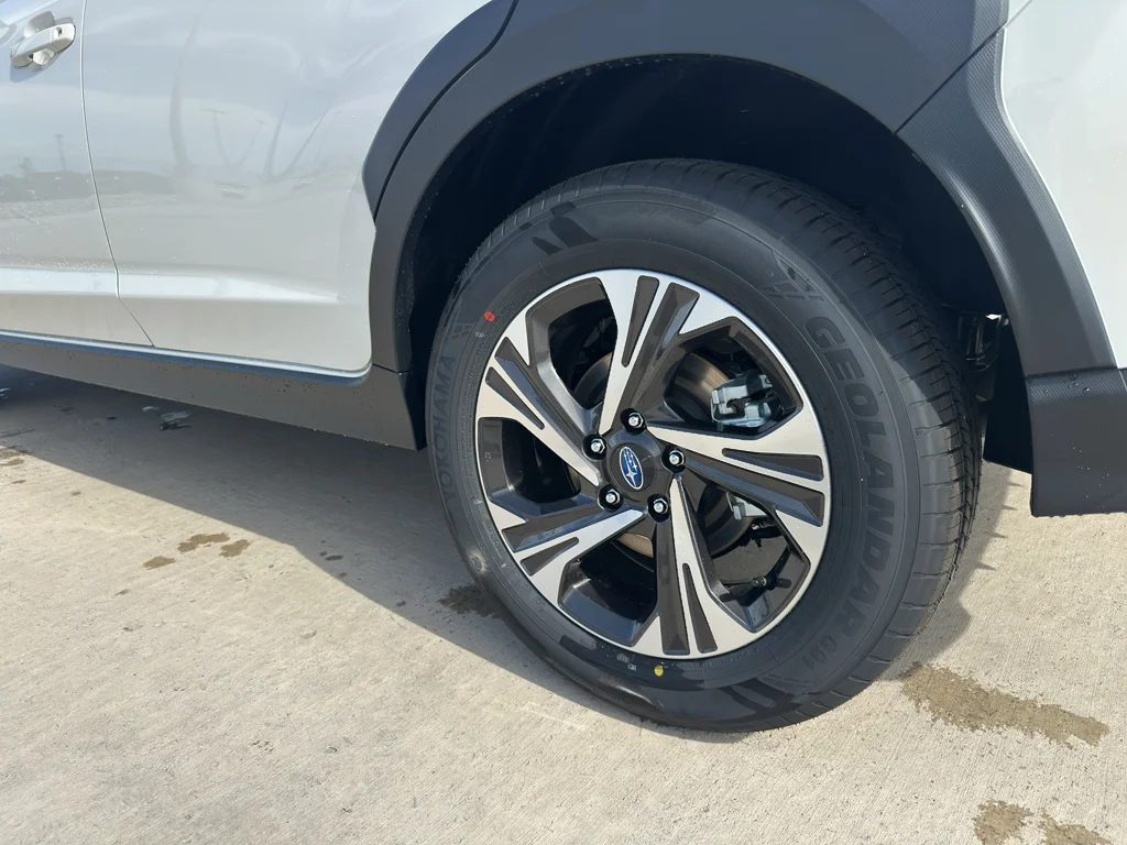 New 2026 CRYSTAL WHITE PEARL Subaru Premium image 8