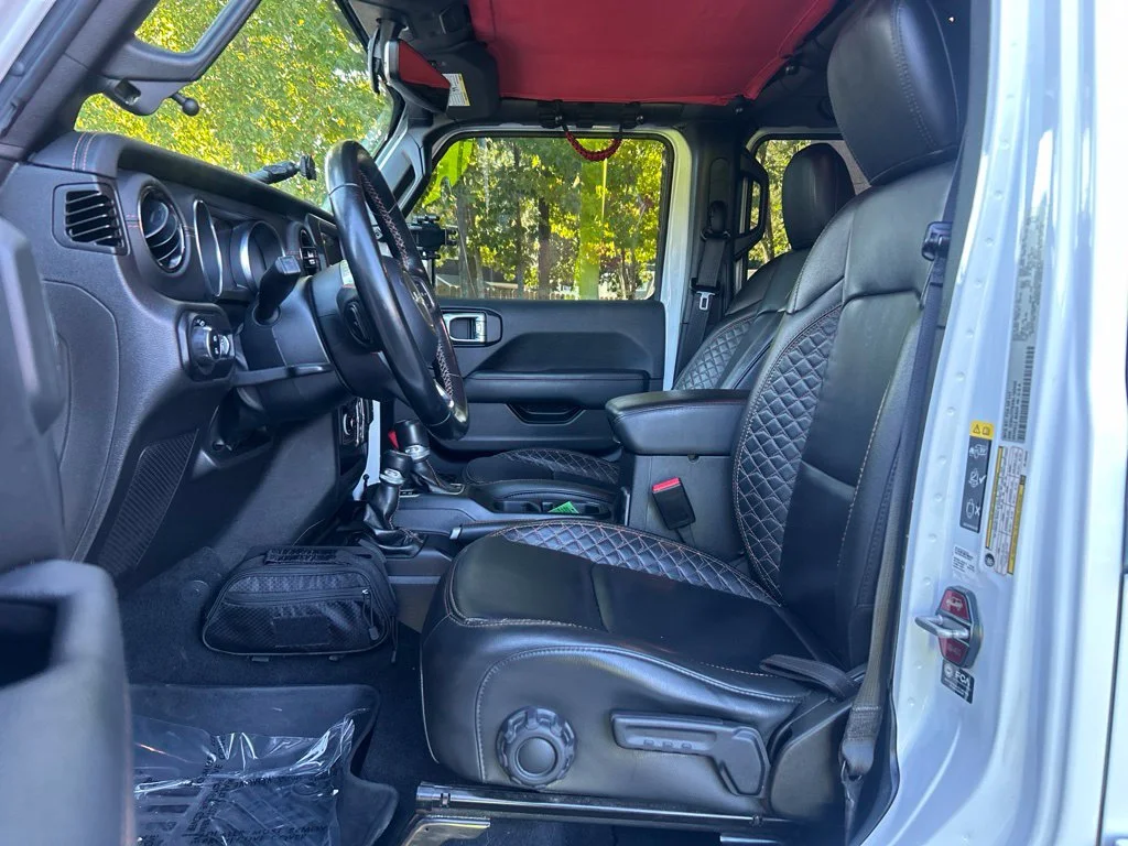 Used 2022 White Jeep High Altitude image 14