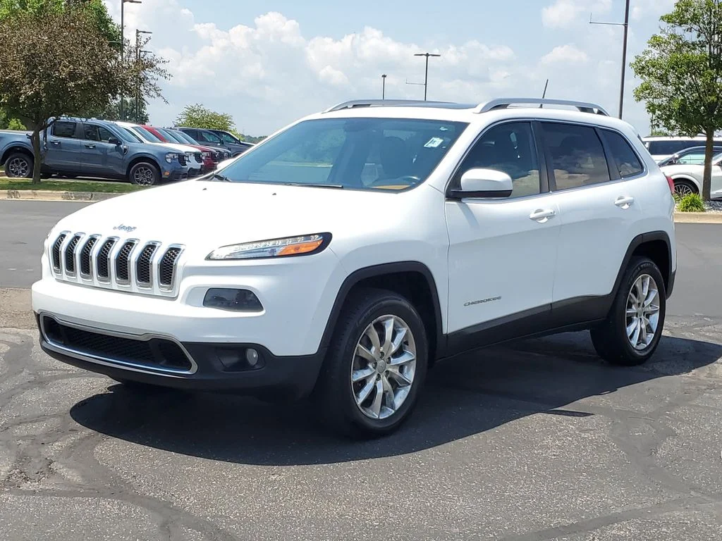 Used 2016 Jeep Cherokee Limited with VIN 1C4PJMDS5GW327113 for sale in Saint Johns, MI