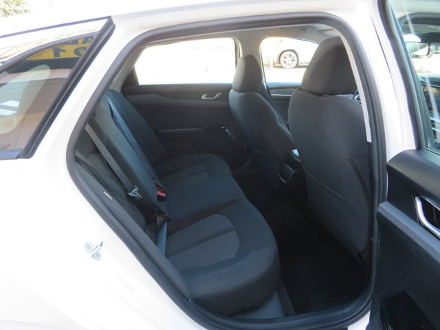 Used 2022 Glacial White Pearl Kia LX image 11