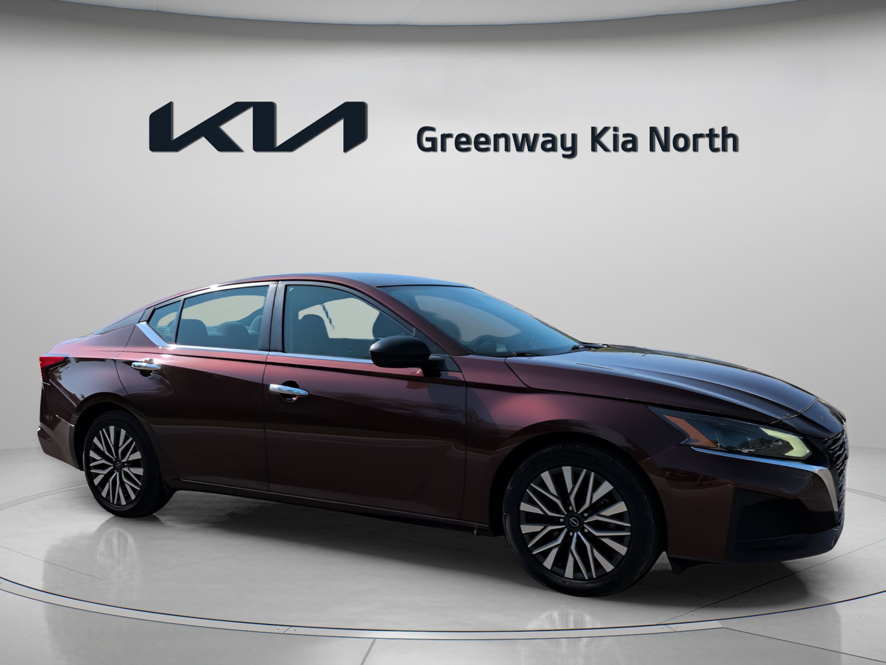 Used 2024 Garnet Pearl Metallic Nissan 2.5 SV image 1