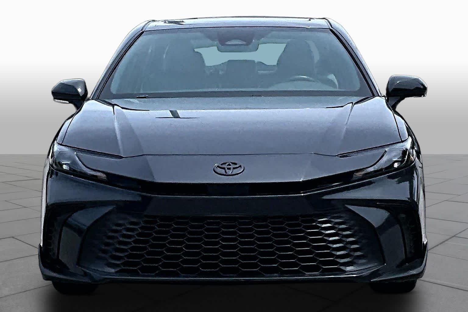 Used 2025 Underground Toyota SE image 4