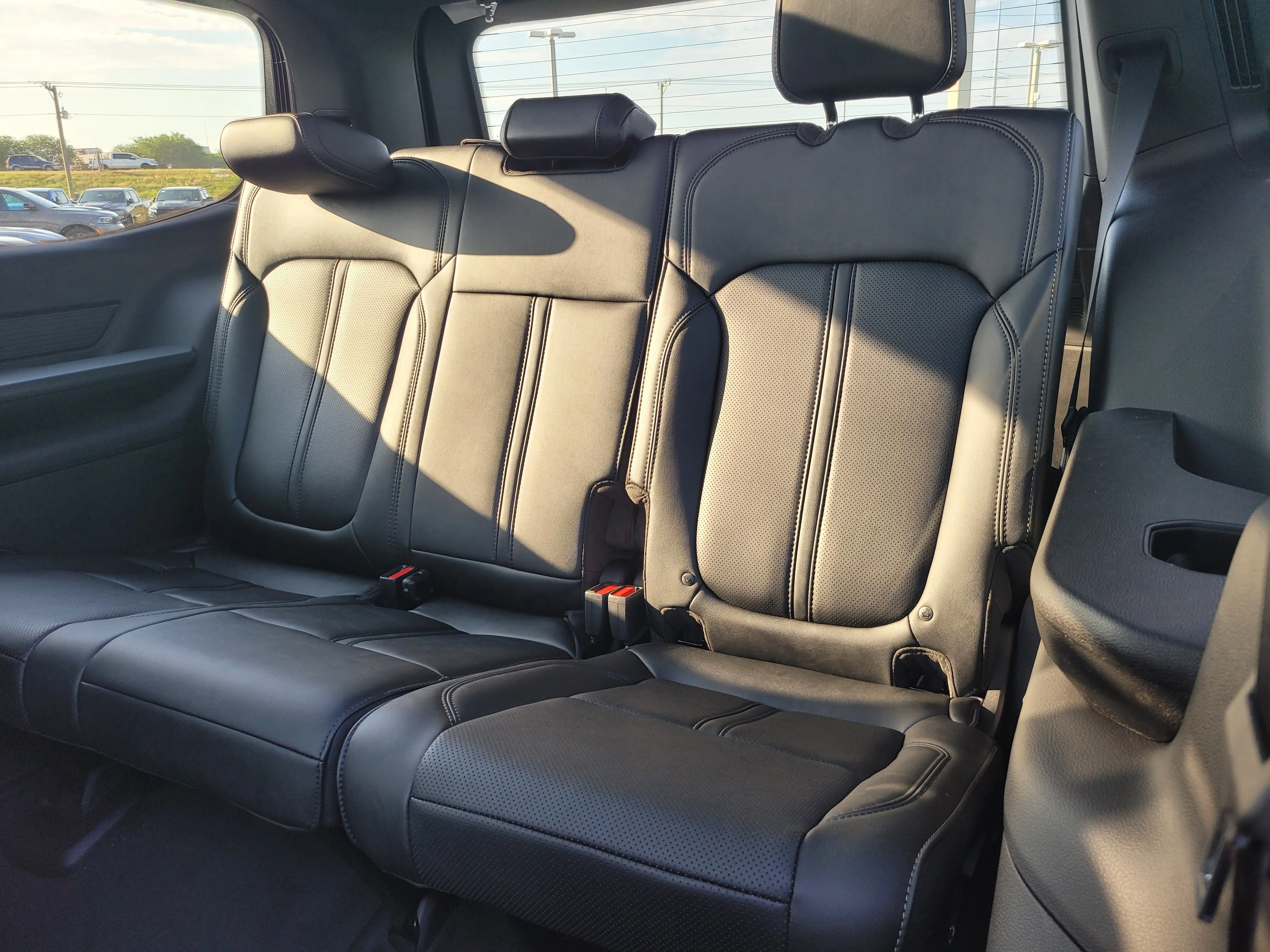 New 2026 Bright White Clearcoat Jeep Limited Reserve image 12