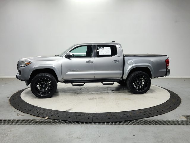 Used 2017 Silver Toyota SR5 image 5