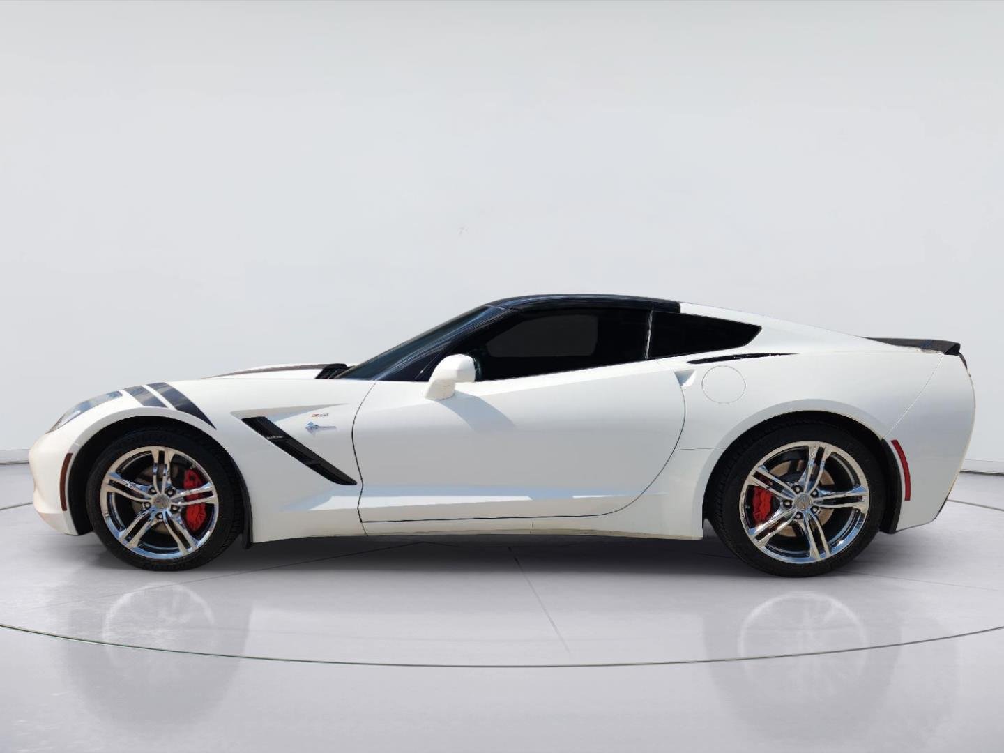 2016 Chevrolet Corvette Stingray photo 4 of 32