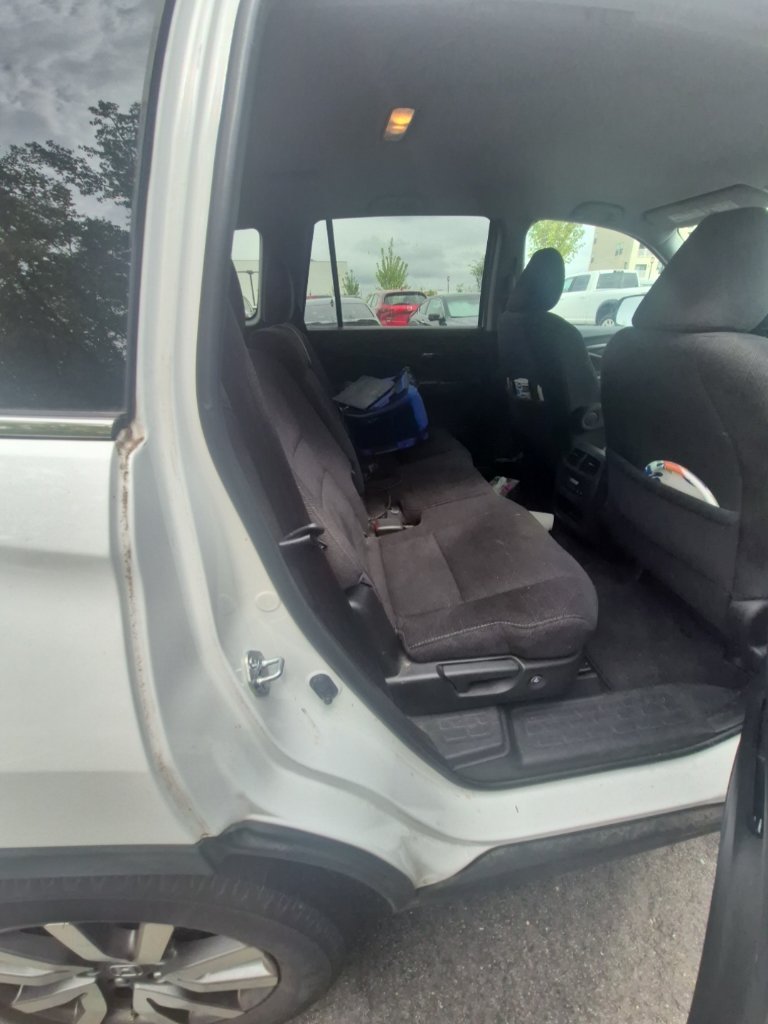 Used 2021 Platinum White Pearl Honda EX image 6
