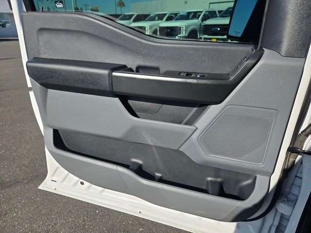 Used 2025 White Ford XL image 11
