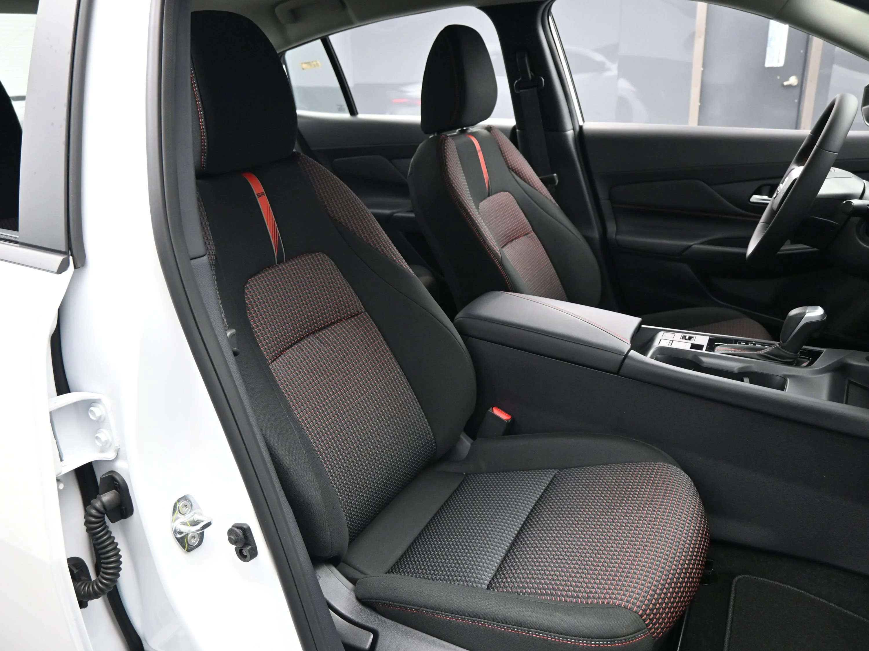 New 2026 Aspen White Tricoat Nissan SR image 14