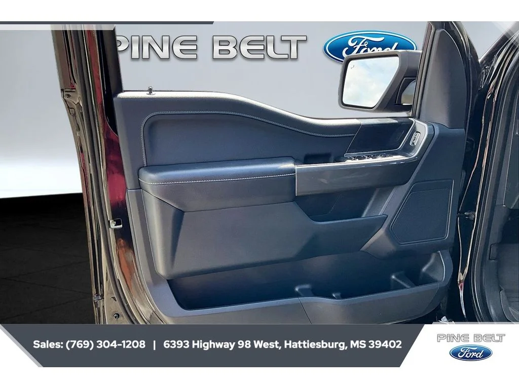 Used 2022 Agate Black Metallic Ford XLT image 18