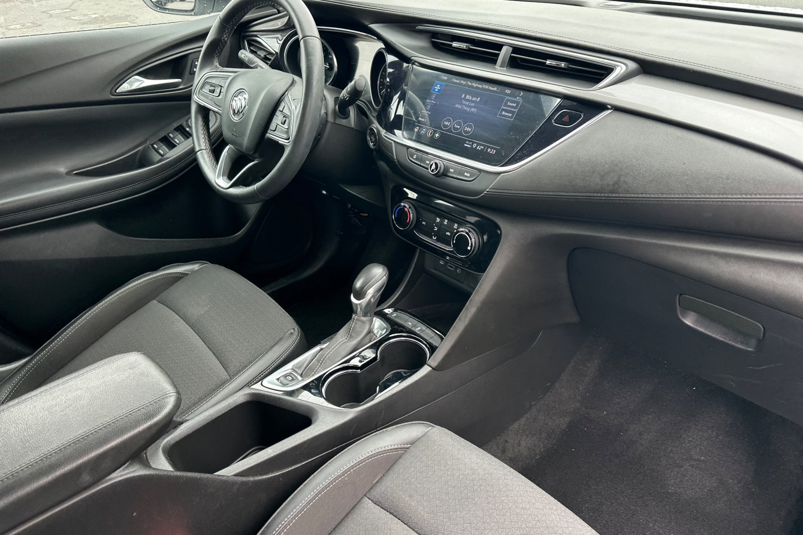 Used 2021 Summit White Buick Preferred image 16