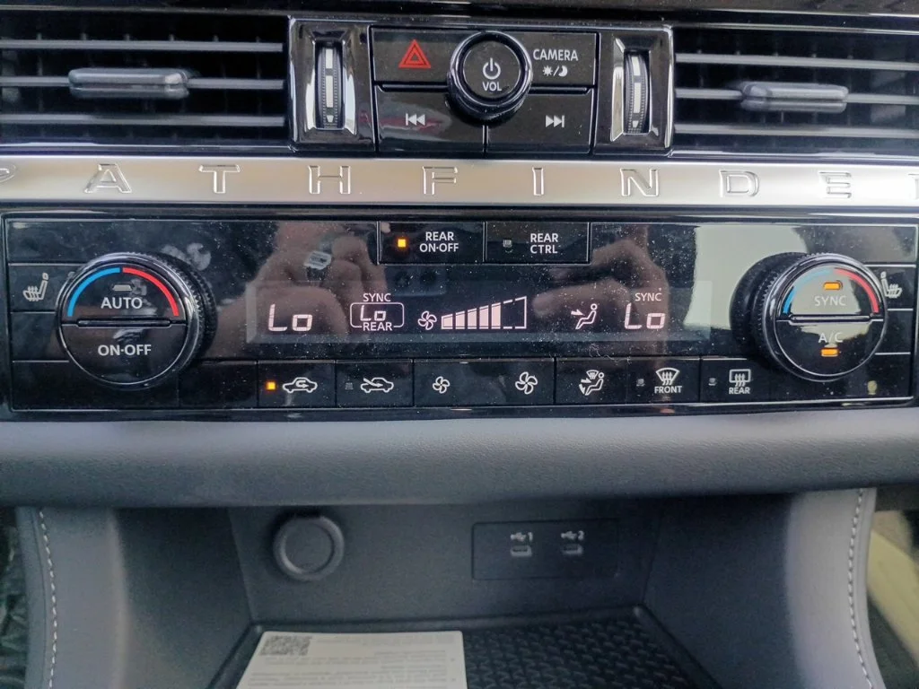 2026 Nissan Pathfinder SV - Photo 17