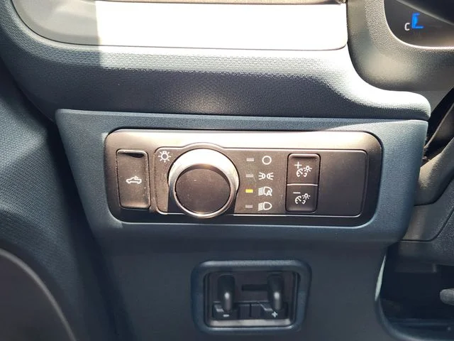 Used 2025 Velocity Blue Ford XL image 24