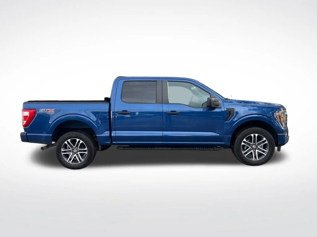 Used 2023 Blue Metallic Ford XL image 4