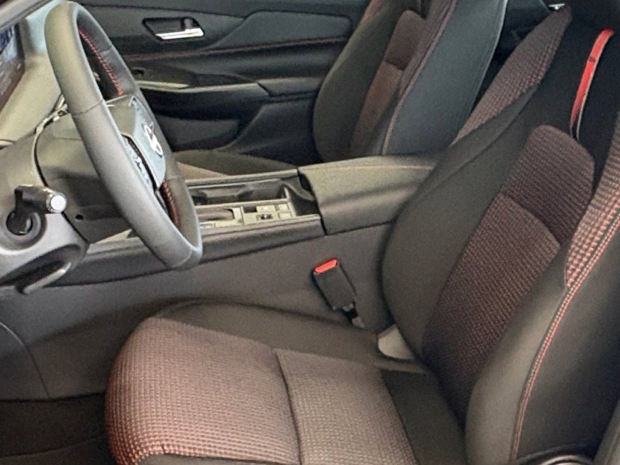 2026 Nissan Sentra SR - Photo 25