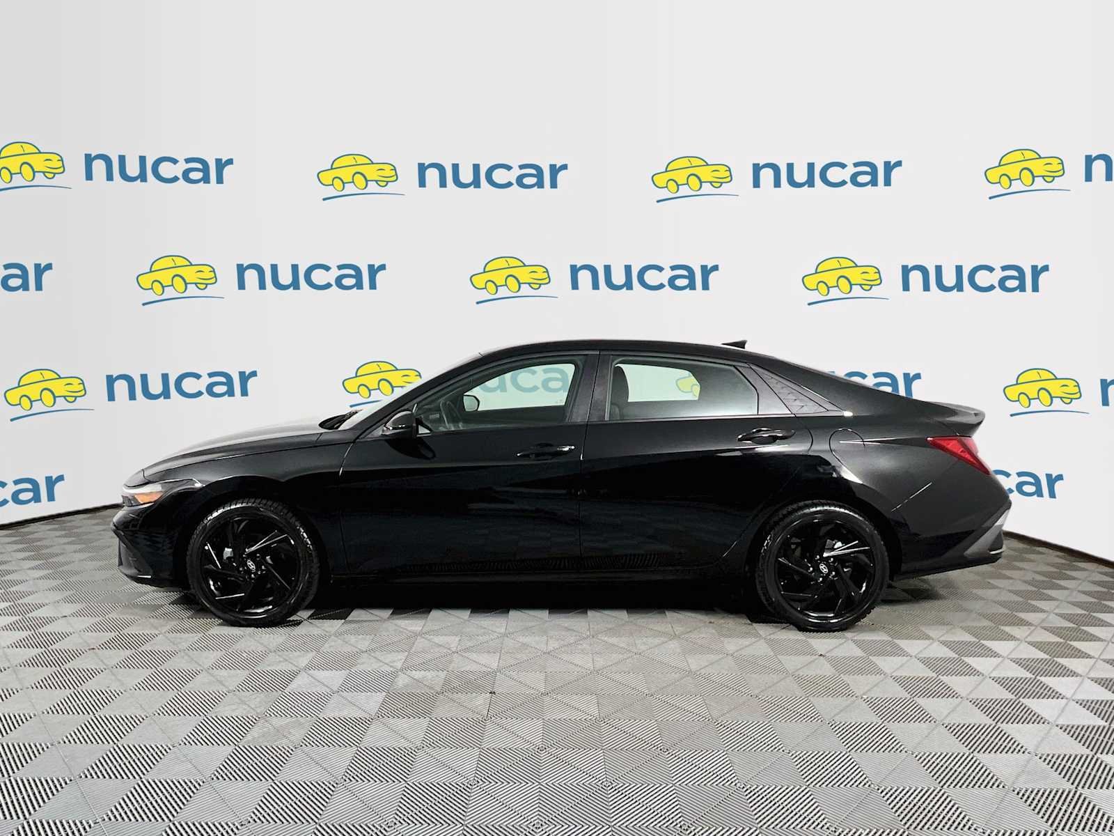 Used 2026 Abyss Black Hyundai SEL Sport image 4