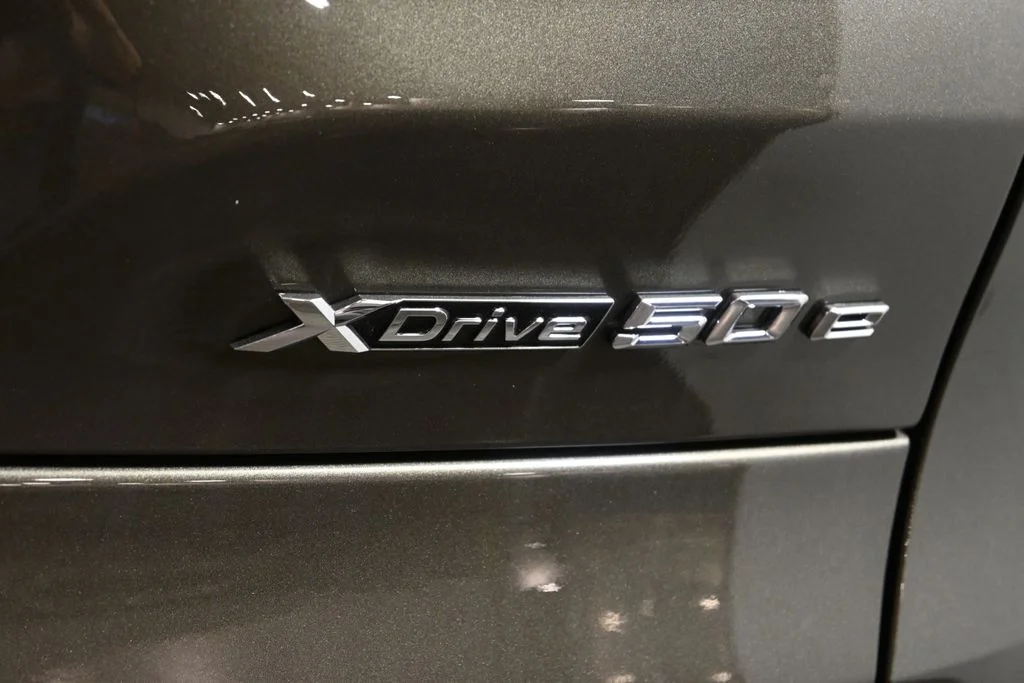 New 2026 Green BMW xDrive50e image 39