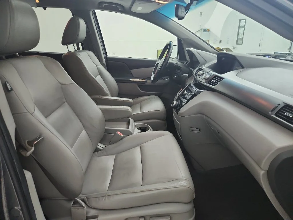 Used 2012  Honda EX-L image 35