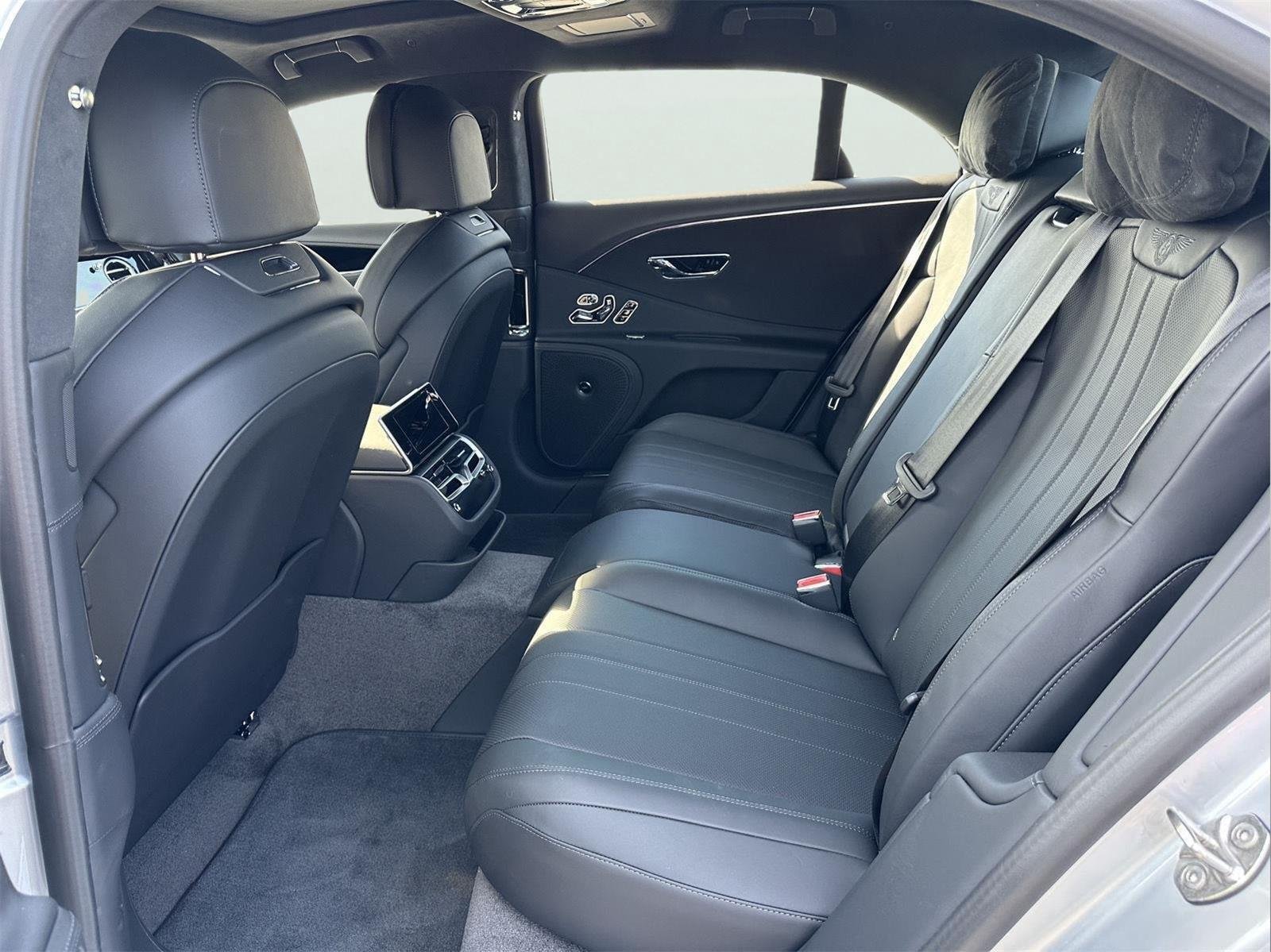 2026 Bentley Flying Spur - Photo 32
