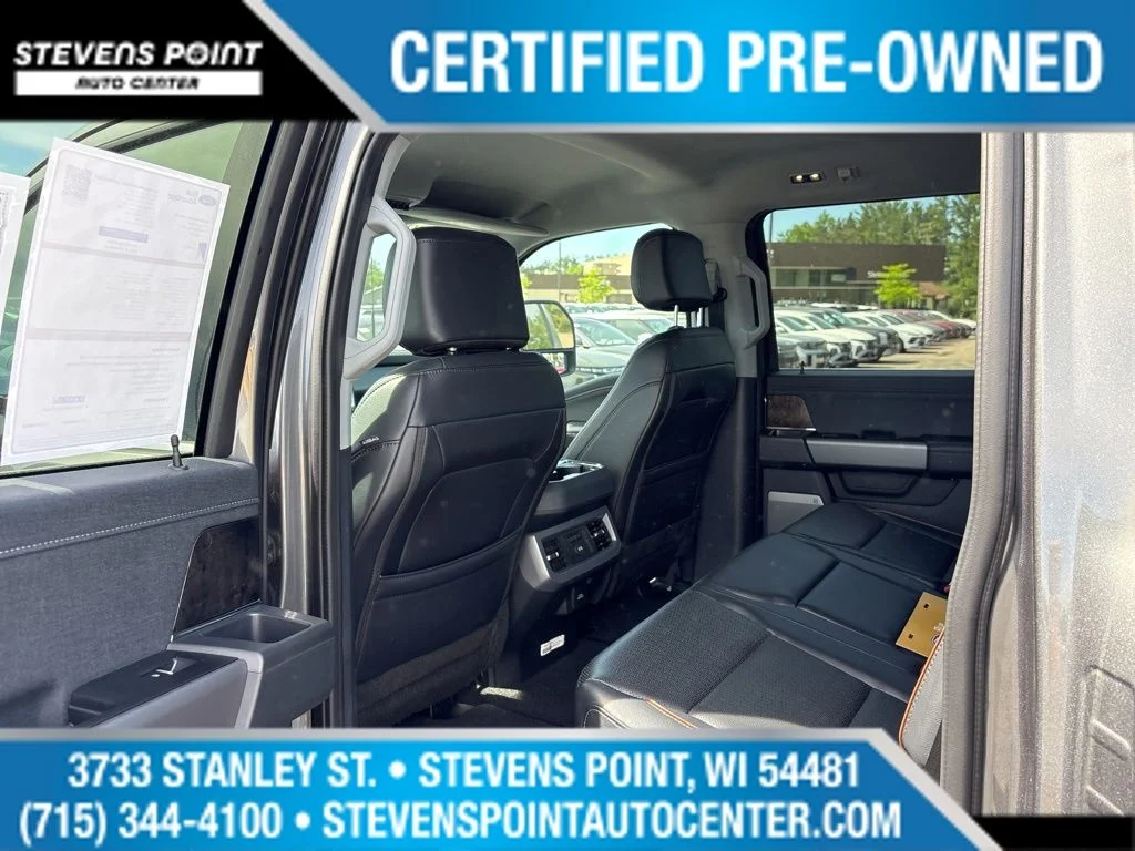 Used 2025 Carbonized Gray Metallic Ford Lariat image 25