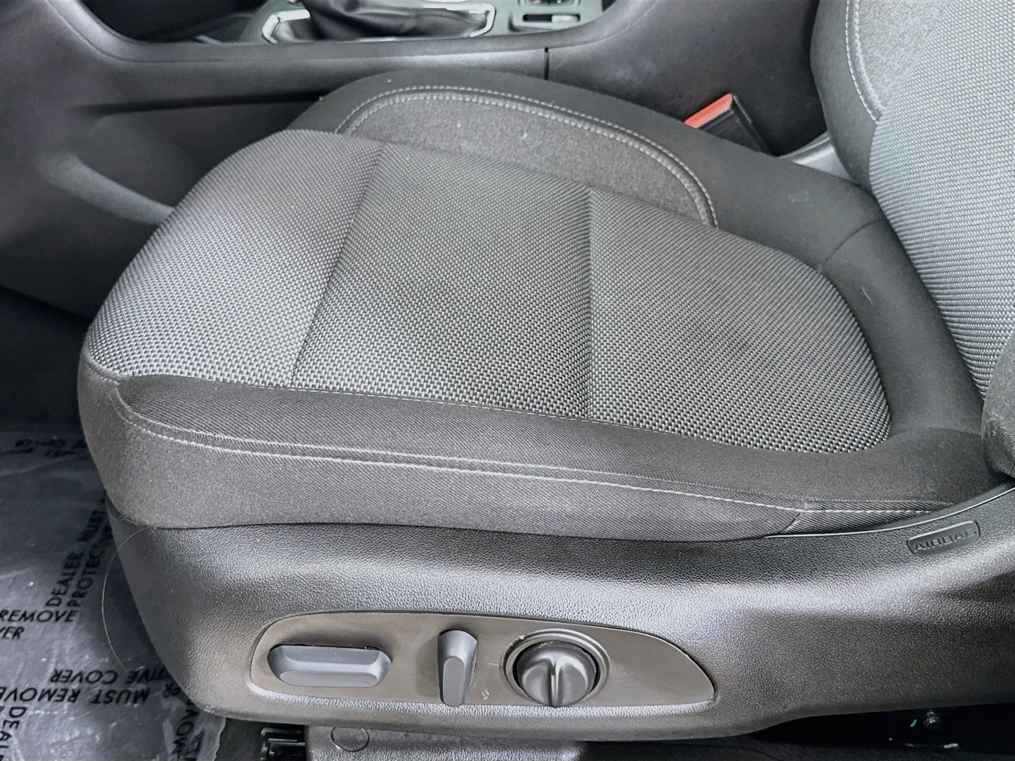 Used 2022 SILVER ICE METALLIC Chevrolet LT Cloth image 22