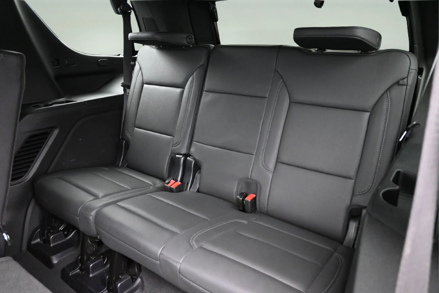 Used 2025 Sterling Gray Metallic Chevrolet LT image 10